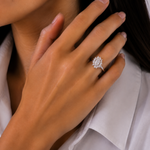 Anillo Elara
